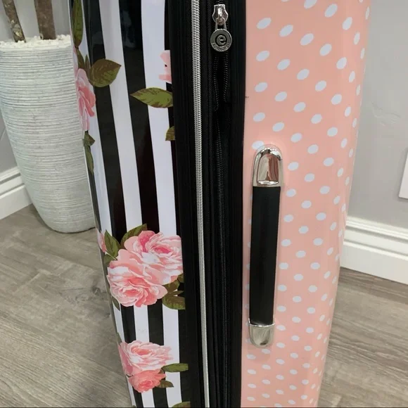 NWT Rare Betsey Johnson Floral Suitcase, Luggage, Travel Bag - 26” - Picture 4 of 10